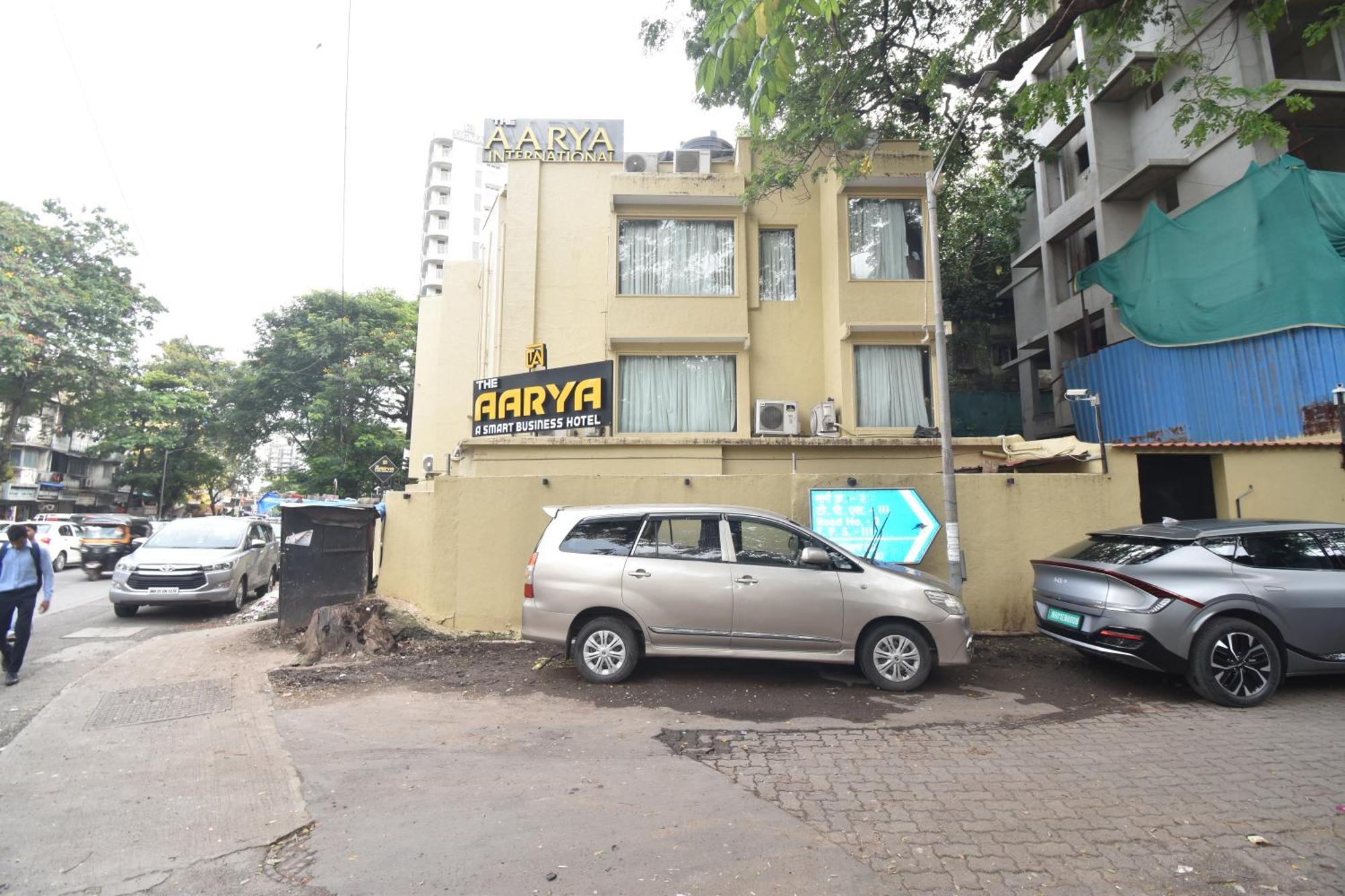 The Aarya A Smart Business Hotel — Photos 1